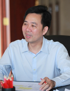 弘陽(yáng)集團(tuán)董事長(zhǎng)、總裁曾煥沙