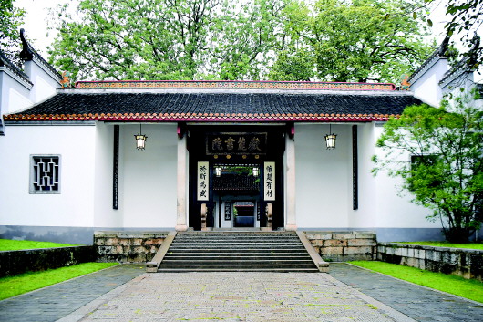 千年岳麓，弦歌不絕