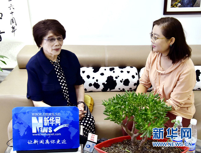 電波永不消逝，隨著時(shí)代發(fā)展傳播可能會(huì)有多種形式，年輕播音員要不忘初心，在如今優(yōu)越條件下更應(yīng)砥礪自己。