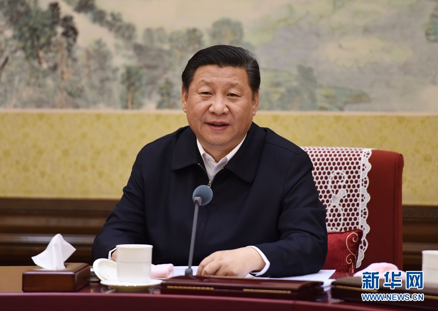 12月28日至29日，中共中央政治局召開(kāi)專題民主生活會(huì)，對(duì)照檢查踐行“三嚴(yán)三實(shí)”情況，討論研究加強(qiáng)黨風(fēng)廉政建設(shè)措施。中共中央總書(shū)記習(xí)近平主持會(huì)議并發(fā)表重要講話。新華社記者 李學(xué)仁 攝 
