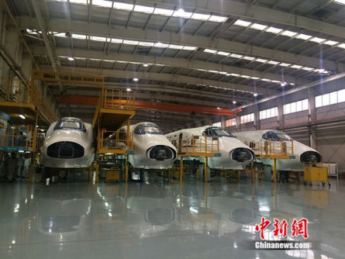 中車青島四方機(jī)車車輛股份有限公司廠房。中新網(wǎng) 邱宇 攝