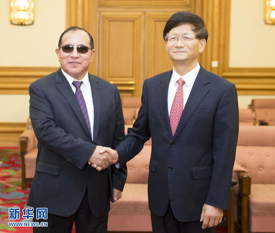 9月5日，中共中央政治局委員、中央政法委書(shū)記孟建柱在北京會(huì)見(jiàn)秘魯最高法院院長(zhǎng)維克托·盧卡斯·蒂科納。 新華社記者 黃敬文 攝 