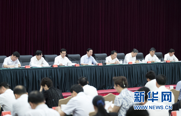 7月12日，中共中央政治局委員、中央書記處書記、中宣部部長劉奇葆在北京出席全國出版工作會議。 新華社記者 丁海濤 攝