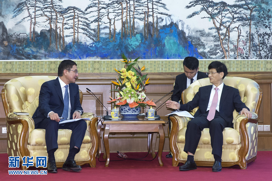 7月19日，中共中央政治局委員、中央政法委書記孟建柱在北京會(huì)見烏茲別克斯坦副總理庫(kù)奇卡羅夫。 新華社記者崔新鈺攝