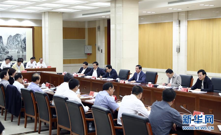 9月21日，中宣部在北京召開中央媒體駐外機(jī)構(gòu)外宣工作座談會(huì)。中共中央政治局委員、中央書記處書記、中宣部部長(zhǎng)劉奇葆出席座談會(huì)并講話。新華社記者 謝環(huán)馳 攝 