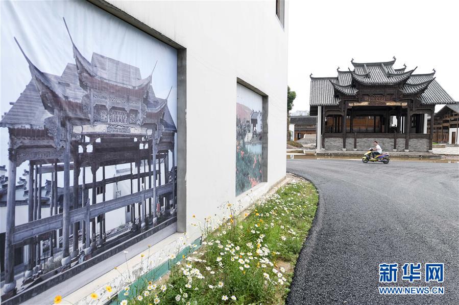 （新華全媒頭條·搶救古民居·圖文互動(dòng)）（5）當(dāng)古民居遇上城鎮(zhèn)化，如何留住鄉(xiāng)愁？