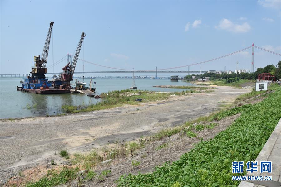 （大江奔流——來(lái)自長(zhǎng)江經(jīng)濟(jì)帶的報(bào)道·圖文互動(dòng)）（2）登岳陽(yáng)樓，又見“浩浩湯湯”