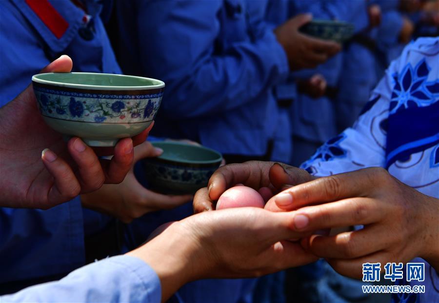 （新華全媒頭條·不忘初心、牢記使命——記者再走長(zhǎng)征路·圖文互動(dòng)）（4）風(fēng)展紅旗如畫——來自長(zhǎng)征出發(fā)地長(zhǎng)汀、寧化的紅色信仰報(bào)告 