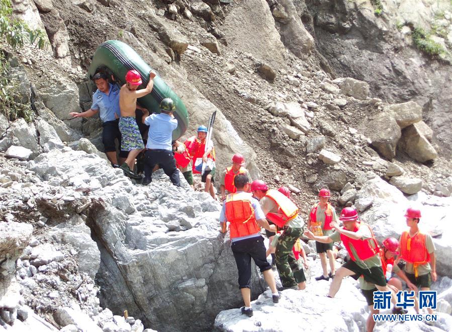 （時代先鋒·圖文互動）（2）為人民“逆行”的人——追記退役軍人、青年禁毒民警韓順軍