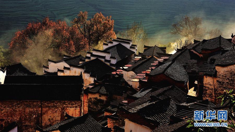 （圖文互動）（10）鄉(xiāng)村攝影師、鄉(xiāng)村“模特”、民宿店主——鄉(xiāng)村旅游推動婺源農(nóng)民生活方式發(fā)生新變化