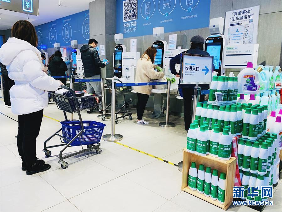 （圖文互動）（2）吃粉擼串，商圈“打卡”，動車出廠——湖南“標簽”復蘇記