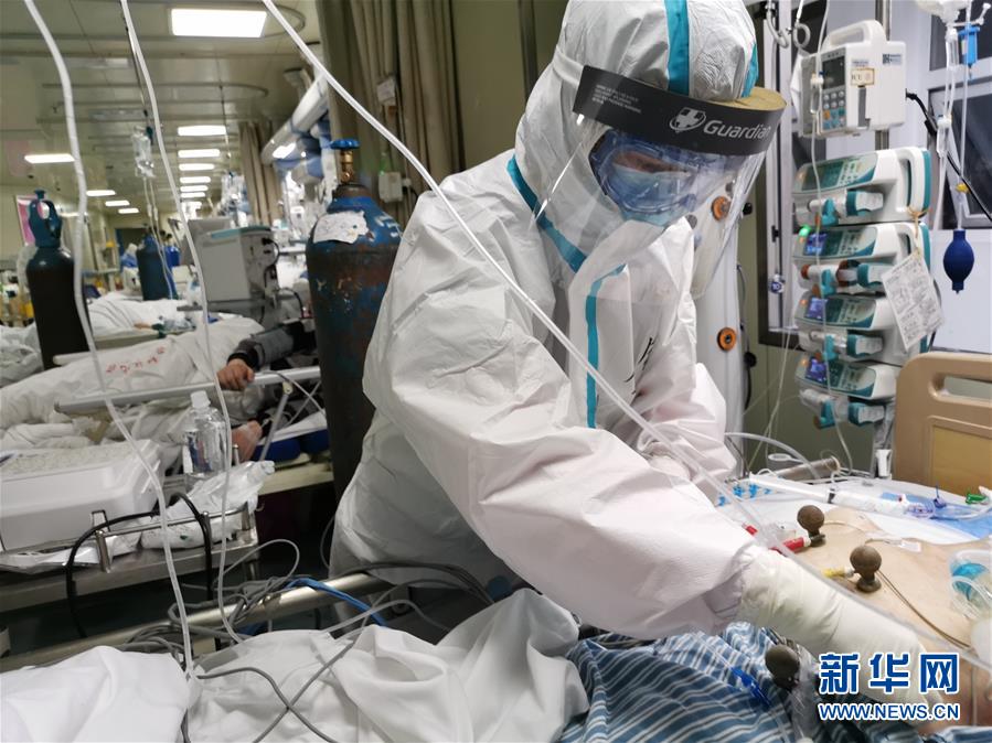 （一線抗疫群英譜·圖文互動(dòng)）（1）生命之光，溫暖“無面之交”——記抗疫一線重癥監(jiān)護(hù)室90后護(hù)士金鈺 