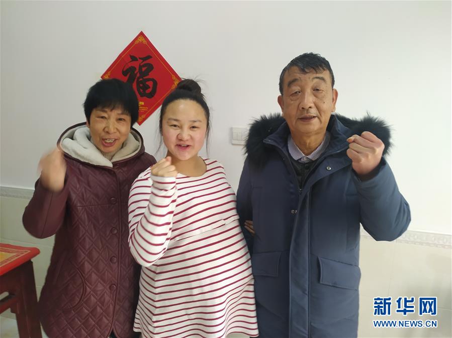 （一線抗疫群英譜·圖文互動(dòng)）（4）羅文浩：“女兒，你的名字里有溫暖，有榮光！”