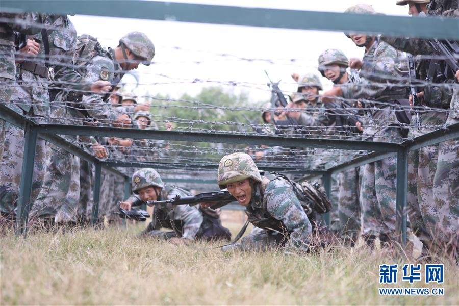 （在習(xí)近平強(qiáng)軍思想指引下·我們在戰(zhàn)位報(bào)告·圖文互動(dòng)）（3）千里移防，鐵心跟黨走——南部戰(zhàn)區(qū)陸軍第75集團(tuán)軍某紅軍旅政治建軍、練兵備戰(zhàn)記事