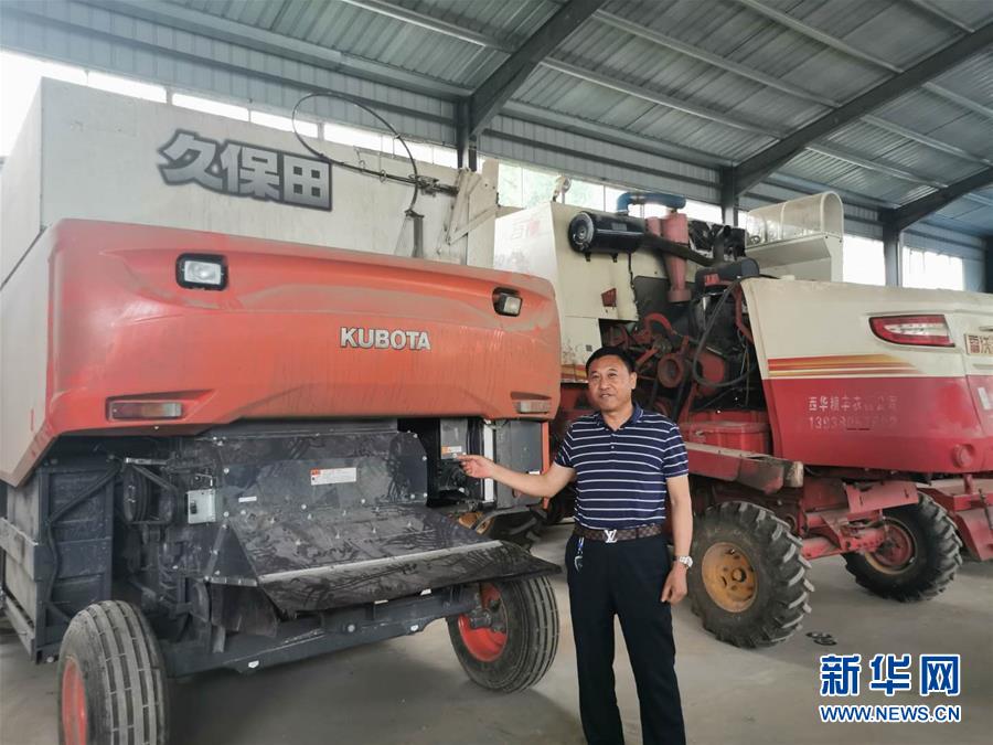 （在習(xí)近平新時代中國特色社會主義思想指引下——新時代新作為新篇章·習(xí)近平總書記關(guān)切事·圖文互動）（2）新農(nóng)事、新希望——夏收前田間新動態(tài)掃描