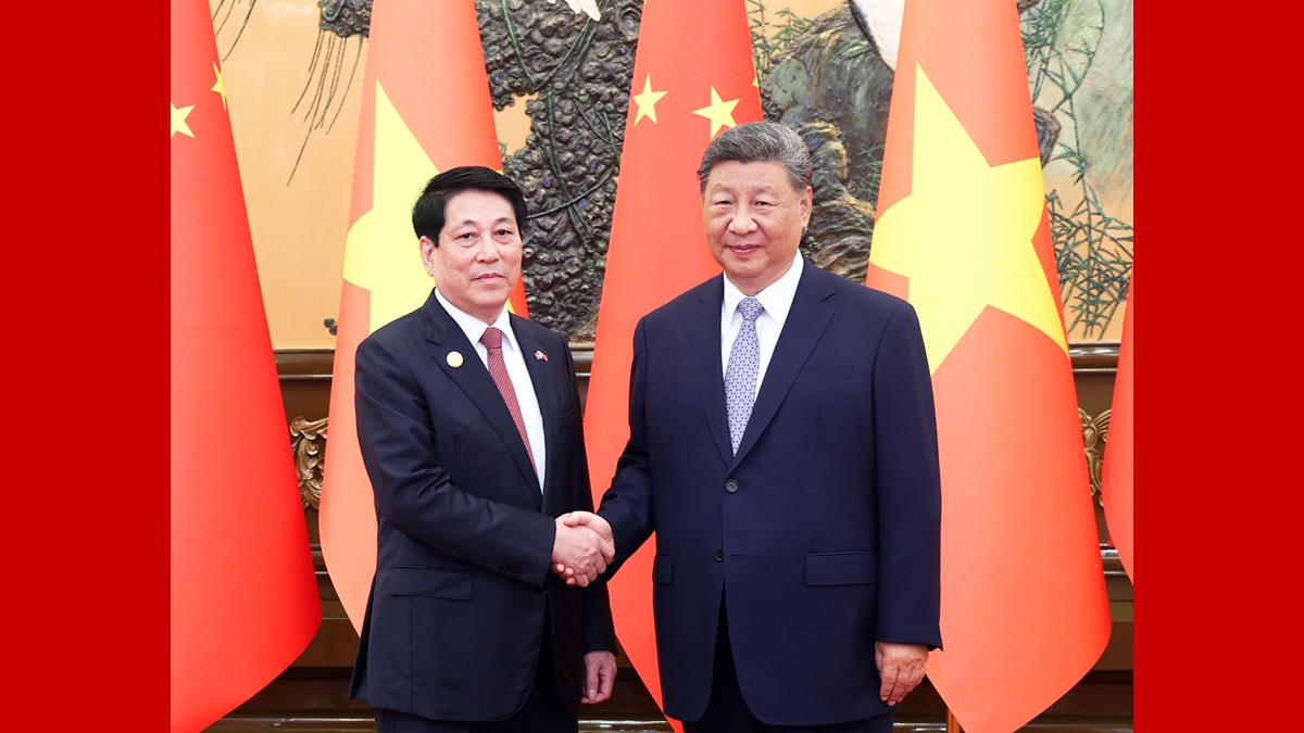 習近平會見越南國家主席梁強