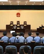 河南掃黑除惡大案開庭 8名公職人員如何為黑惡勢(shì)力“撐傘”？