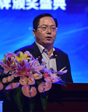 經(jīng)濟(jì)學(xué)家、中國人民銀行研究局研究員鄒平座