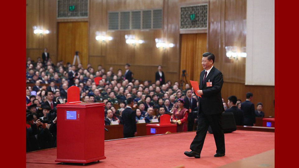 習(xí)近平當(dāng)選國(guó)家主席、中央軍委主席