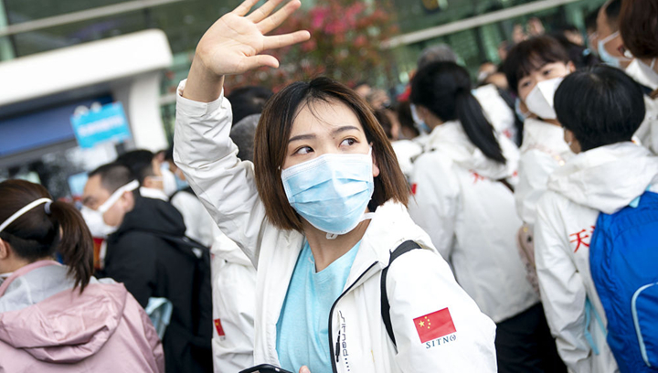 揮別武漢，她又回到“紅區(qū)”