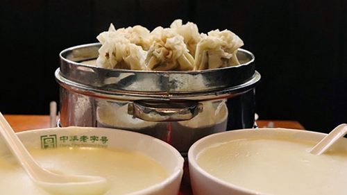 追夢中國人｜王和茂：一碗“頭腦”，講述百年舌尖上的早餐
