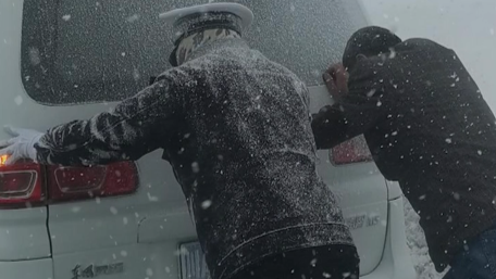 “冰雕”交警找到了！致敬戰(zhàn)斗在抗風(fēng)雪一線的交警