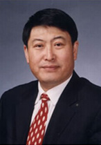 王振國(guó)：首屆“中國(guó)十大杰出青年“、北京振國(guó)腫瘤研究中心主任
