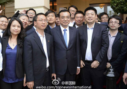 李克強(qiáng)：在非中企了解當(dāng)?shù)匚幕拍茉「D片來源：“新國際”微博。