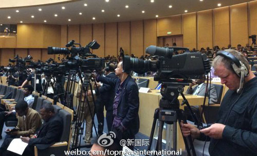 李克強(qiáng)即將在非盟總部發(fā)表演講，請(qǐng)柬“一柬難求”。圖片來源：“新國際”微博。