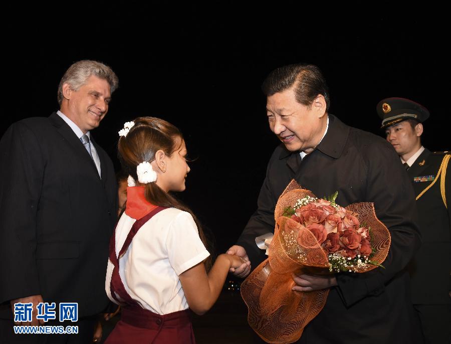 當(dāng)?shù)貢r間7月21日晚9時許，國家主席習(xí)近平乘坐的專機抵達哈瓦那何塞·馬蒂國際機場，開始對古巴進行國事訪問。新華社記者李學(xué)仁攝