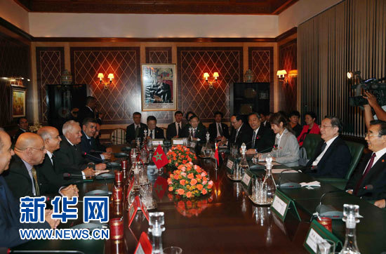 11月3日，中國全國政協(xié)主席俞正聲在拉巴特與摩洛哥參議長比亞迪拉進(jìn)行會談。 新華社記者 劉衛(wèi)兵 攝
