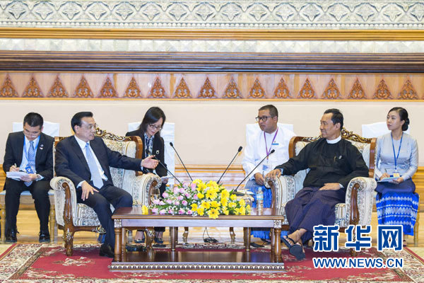 11月14日，中國(guó)國(guó)務(wù)院總理李克強(qiáng)在內(nèi)比都會(huì)見(jiàn)緬甸聯(lián)邦議會(huì)議長(zhǎng)兼人民院議長(zhǎng)吳瑞曼。新華社記者 王曄 攝