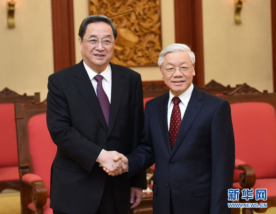 12月25日至27日，中共中央政治局常委、全國政協(xié)主席俞正聲對越南進(jìn)行正式訪問。這是12月26日，俞正聲在河內(nèi)會(huì)見越共中央總書記阮富仲。 新華社記者劉建生攝