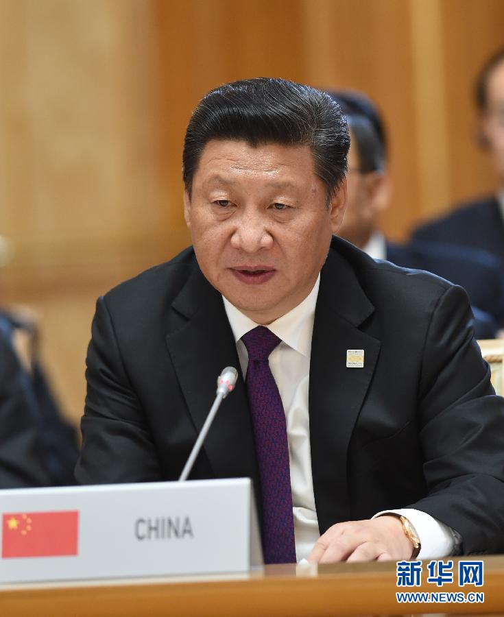 7月9日，金磚國家領(lǐng)導(dǎo)人第七次會晤在俄羅斯烏法舉行。中國國家主席習(xí)近平、俄羅斯總統(tǒng)普京、巴西總統(tǒng)羅塞夫、印度總理莫迪、南非總統(tǒng)祖馬出席。這是習(xí)近平發(fā)表題為《共建伙伴關(guān)系　共創(chuàng)美好未來》的主旨講話。新華社記者 饒愛民 攝 