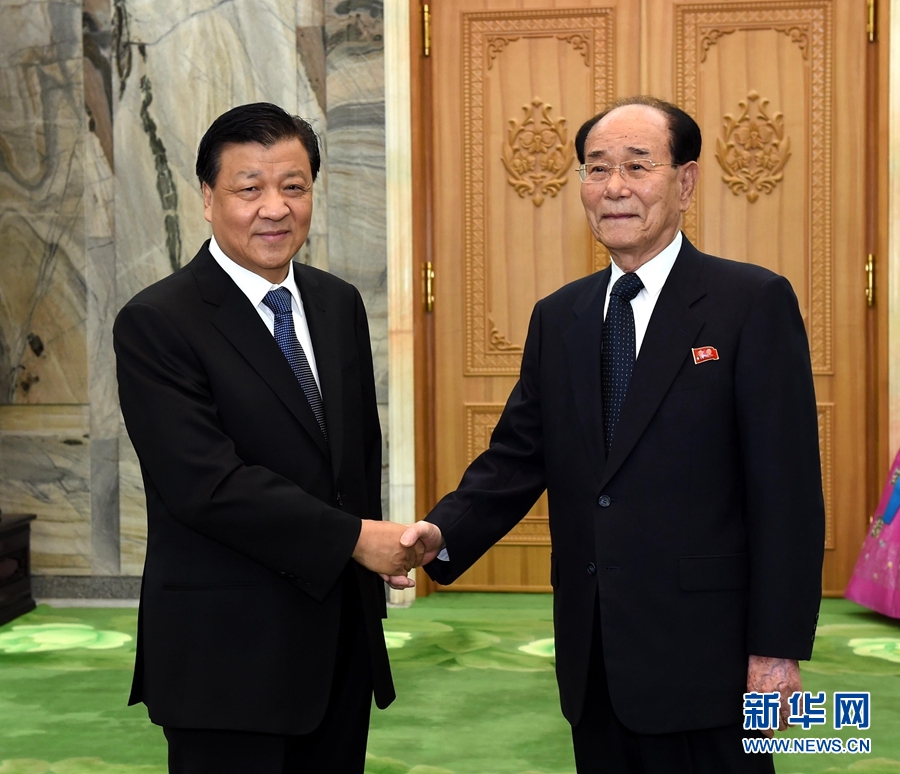 10月10日，正在朝鮮訪問的中共中央政治局常委、中央書記處書記劉云山在平壤會見朝鮮勞動黨中央政治局常委、最高人民會議常任委員會委員長金永南。 新華社記者 饒愛民 攝