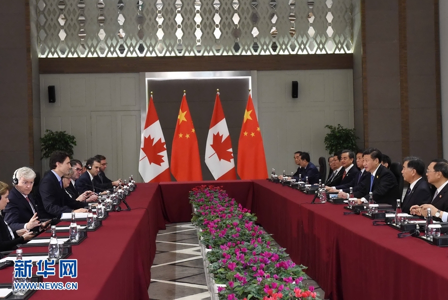 11月16日，國家主席習(xí)近平在土耳其安塔利亞會(huì)見加拿大總理特魯多。 新華社記者 饒愛民 攝