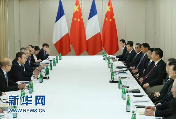 7月8日，國(guó)家主席習(xí)近平在漢堡會(huì)見法國(guó)總統(tǒng)馬克龍。新華社記者 姚大偉 攝
