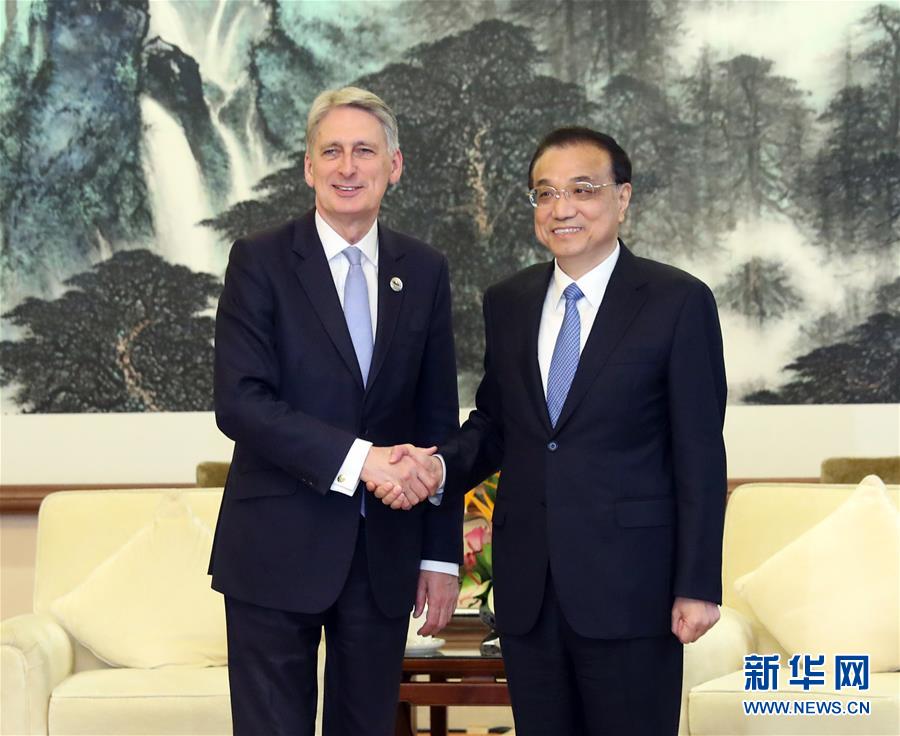 （時政）李克強會見英國首相特別代表、財政大臣哈蒙德